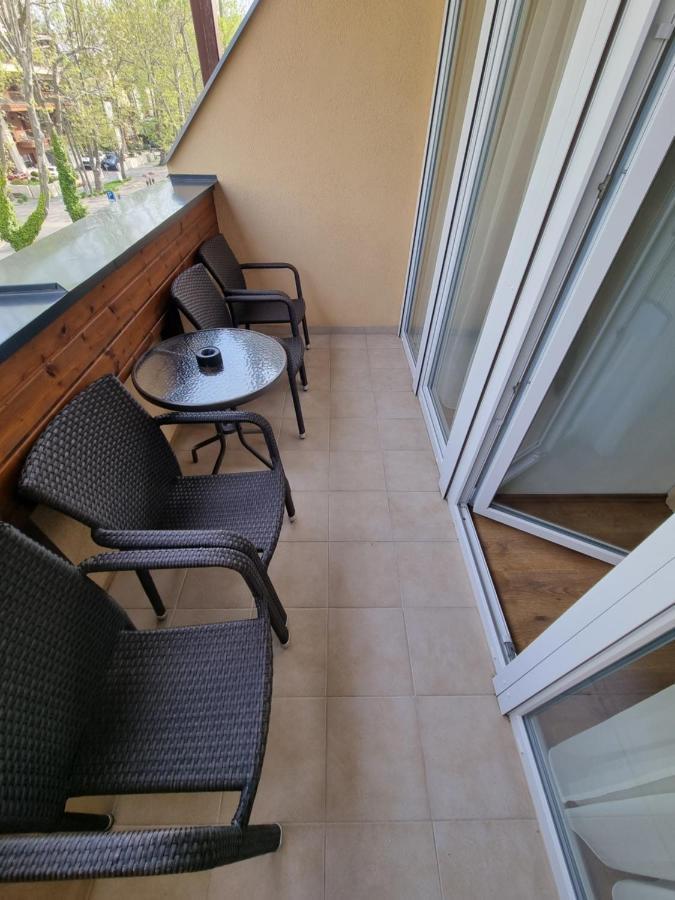 Adam Apartmanhaz Siófok Exterior foto