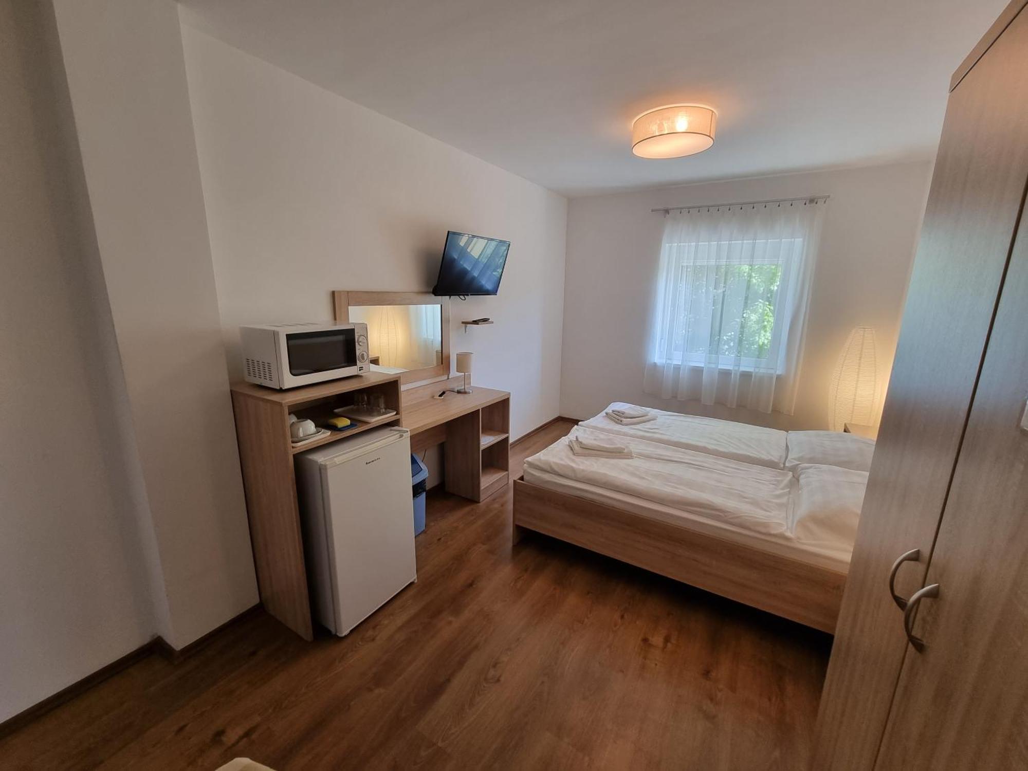 Adam Apartmanhaz Siófok Zimmer foto