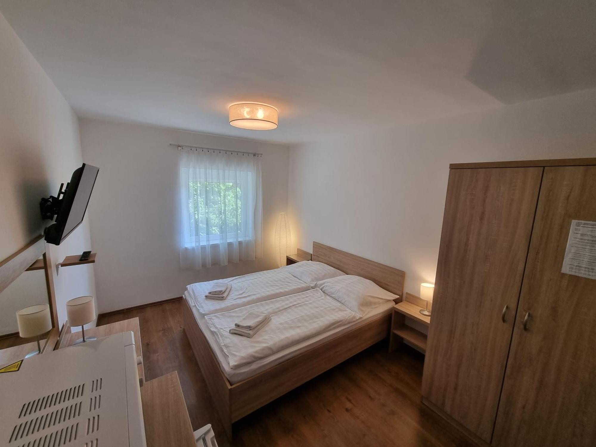 Adam Apartmanhaz Siófok Zimmer foto